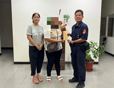 母親意外離世無力支付喪葬費用 枋警拋磚引玉援助弱勢家庭1