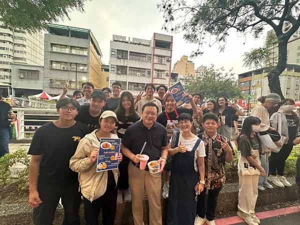 高雄大學印尼、越南學生參展推廣家鄉美食文化 副校長吳行浩：鼓勵認識台灣 共榮共好1