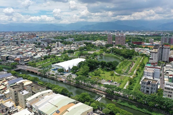 「買厝住屏東，縣府挺起家」114年擴大補貼經費至1200萬元，補貼房貸利率最高0.375%1
