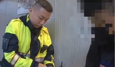 超商內逮詐欺通緝犯車手及上游 收水手 再槓上開花起獲毒品1