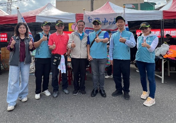關愛社會弱勢群體，中油煉製事業部展開“寒冬送暖”活動，走進大寮，傳遞愛心1