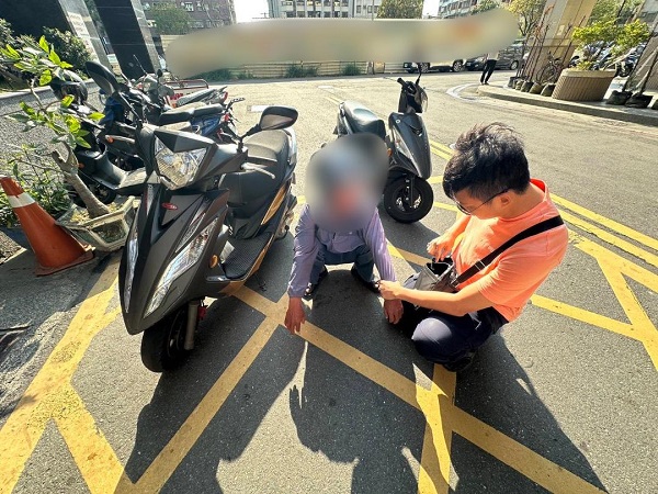 男子通緝騎乘偷來機車又酒駕 警追捕到案2罪送辦1