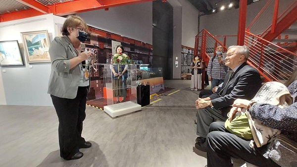 科學與藝術跨界融合 科工館「顏色相對論—葉永烜院士畫展」1