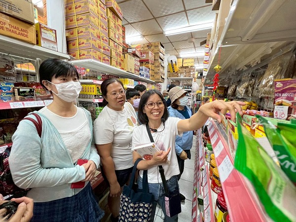 「越南多元文化走讀」 走讀市場 探索文化、美食、書香—越南一條街1
