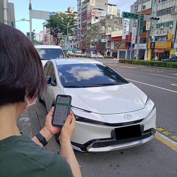 行動支付APP繳路邊停車費 抽獎暨新用戶5折優惠活動期限延長至6月底1
