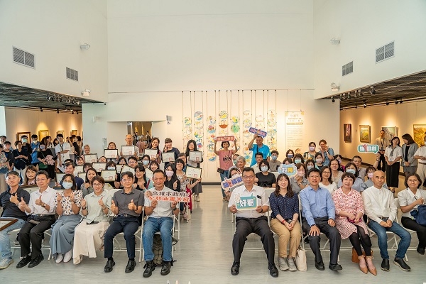 一個展覽，三種風景 高雄市政府公教油畫美展登場1