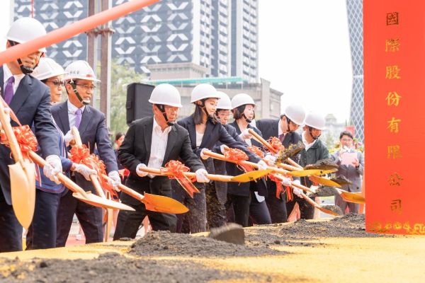 高雄亞灣2.0特貿三南基地北公辦都更動土 總投資金額達237億元 開創高雄新紀元4-1