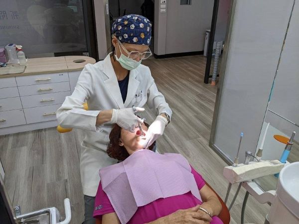 114年「屏東縣政府補助長者假牙裝置」尚有經費，符合資格的縣民盡快申請