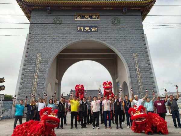 114年第74屆屏東縣運暨公教聯合運動會 聖火傳遞引燃33鄉鎮全民運動熱情1