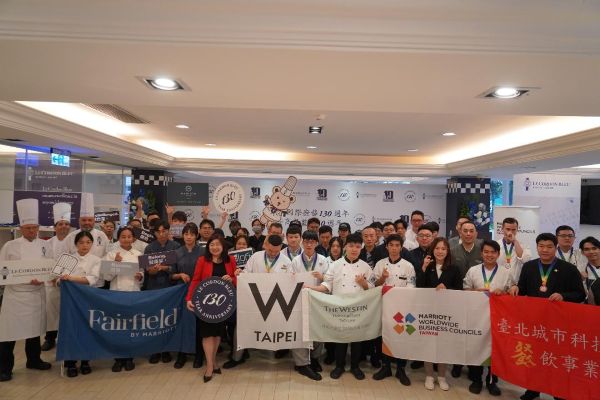 2025萬豪國際新秀廚師競賽 柯栯恩主廚指導的張詠傑、丁亞倫及吳家皓團隊奪冠1