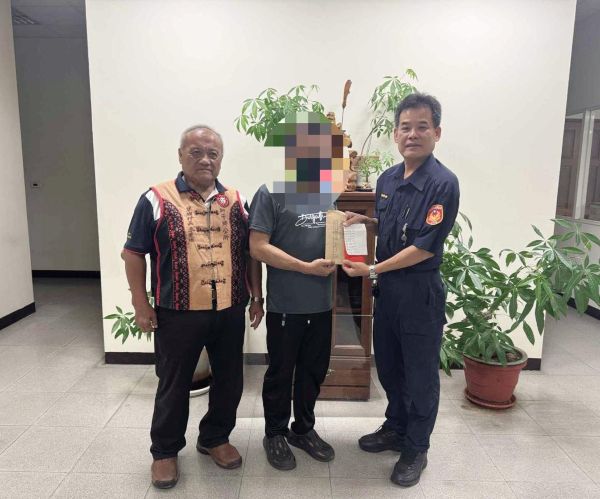 枋警攜手地方善心 助原鄉家庭解喪葬困境