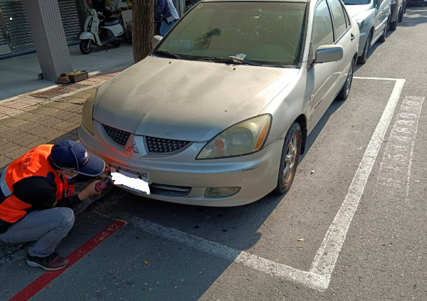 高雄市區監理所查獲註銷牌照長達14年以上車輛!1