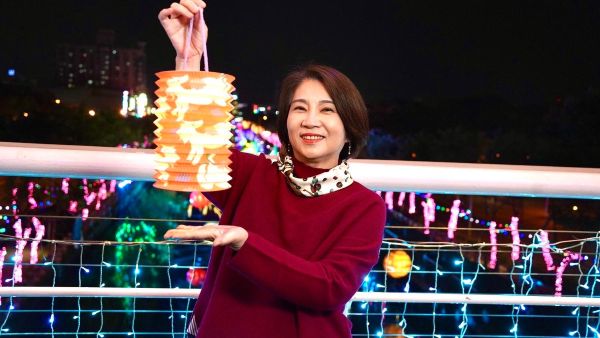 2026屏東燈節萬年溪燈區搶先亮相 9組璀璨燈飾勾勒光影溪畔之旅1