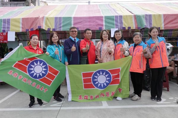 救國團高雄市團委會「扶弱送愛、傳愛台灣」 寒冬送暖愛心服務不停歇1