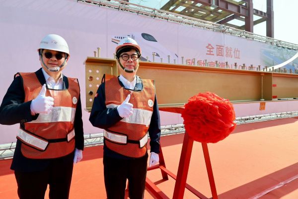 高鐵第二檢修廠上梁 強化維修量能 帶動高雄軌道產業升級1