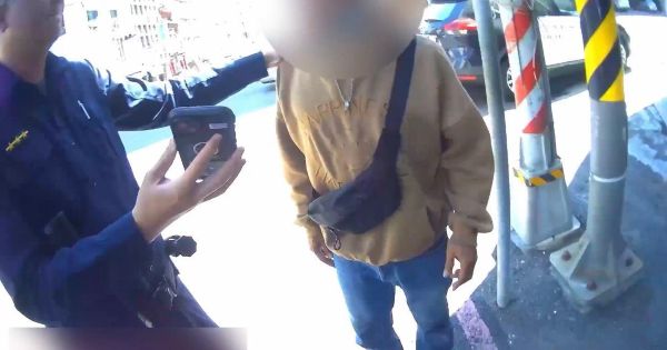 神明前違停吃午餐！通緝犯神情緊張、眼神閃爍 遭警識破送辦1