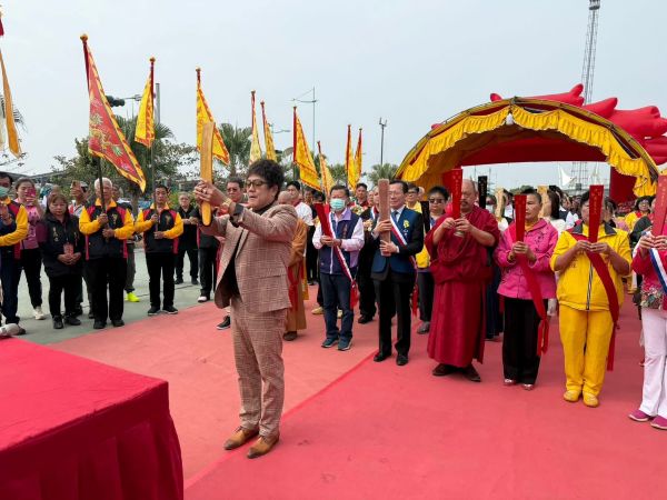 神明守護不毒青年！東港龍華勝會平安宴跨界聯手 傳統宮廟成反毒新陣地1