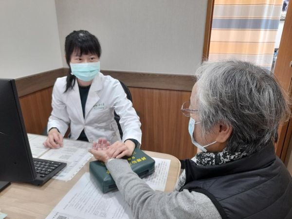 銀髮族體力流失、食慾不振？ 高市聯醫中醫師：精準調理腎氣有助提升生活品質1