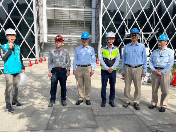 除舊佈新 安全第一 勞工局於中鋼總部舉辦大樓外牆清洗作業安全觀摩1