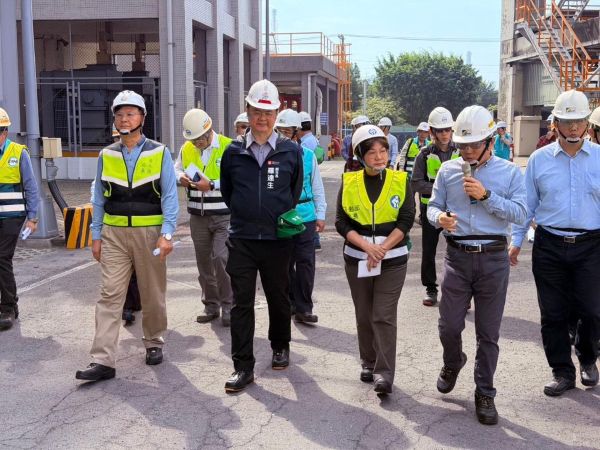 高市府與勞動部聯檢林園石化廠 羅副市長促業者邁向永續安全的高值未來1