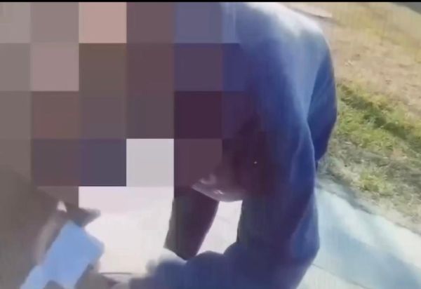 違停露破綻！前鎮警主動盤查 毒品通緝犯現形1