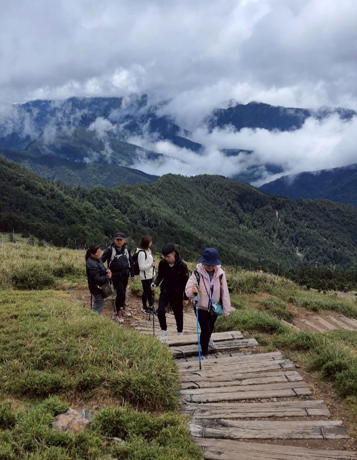 115年4至6月假日旅遊開跑 高雄救國團邀民眾共賞春季美景1