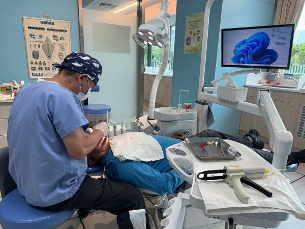 屏東縣115年「中低收入老人補助裝置假牙」開始受理1