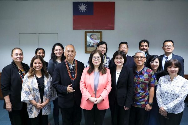 玻里尼西亞航海協會拜會海委會管碧玲主任委員 期待「大角星號」2027年航抵臺灣原鄉1