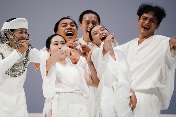 當蕭邦遇上排灣古謠！衛武營《排彎動物園》打造純白烏托邦 邀您轉個1