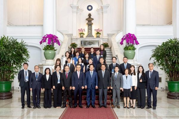 台灣連鎖加盟促進協會推動加盟總部認證 攜手創業者共創新未來