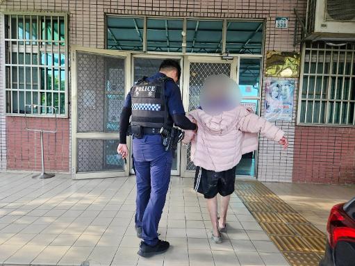 老婦賞機迷途 小港警速尋親助返家1