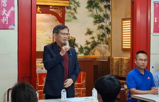 高雄左營福山里慈福宮發放獎學金5所學校49位學生受贈 每位學生3000元1