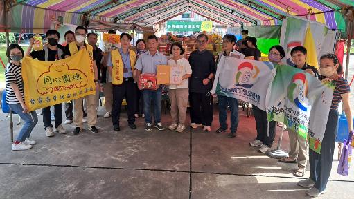 台電高屏供電區營運處115年中元普渡傳愛 捐贈物資攜手高雄市社會局關懷弱勢1