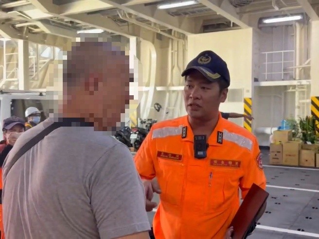 賭博通緝犯搭「澎湖輪」出海 海巡高澎跨區無縫聯防登船逮人1