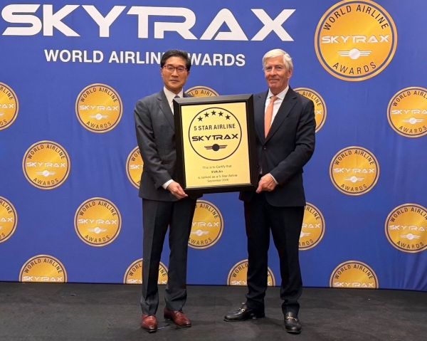 長榮航空勇奪SKYTRAX「全球最佳豪華經濟艙」、「最佳豪華經濟艙服務用品」及「全球最佳家庭友善航空公司」三項世界第一11