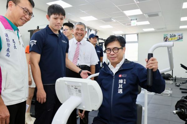 路竹運動中心開幕典禮 陳其邁：整合學校空間 打造全齡友善運動場館1