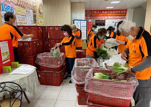 據點關懷志工不分年節平日 讓獨居長輩安心、暖心、揪感心2