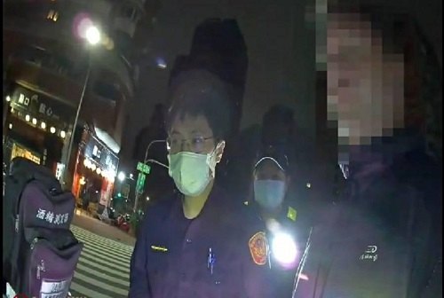 取締酒駕不分國籍！外籍男酒駕超標 警全程英文應對