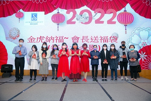 女人幫助女孩～蘭馨交流協會用愛扶持家防中心弱勢少女1
