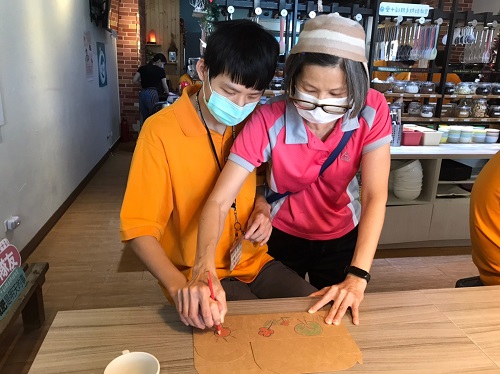 38處身心障礙者日間服務中心 幸福烘焙-星兒DIY親子體驗1