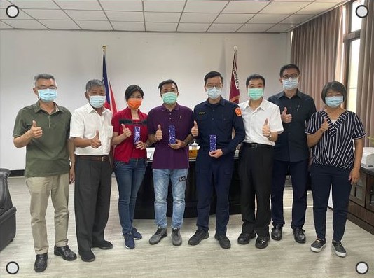 【我們的警大夢】狂賀 小港警察分局三名優秀人員榮登警大佐一、二類金榜1