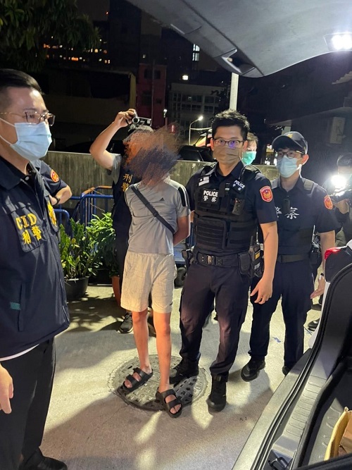 亂按鳴喇叭、闖紅燈 酒駕開進死巷 苓雅警甕中捉鱉
