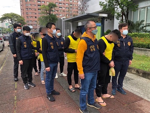 債務糾紛押人 左營警方提報治平對象查緝到案 4