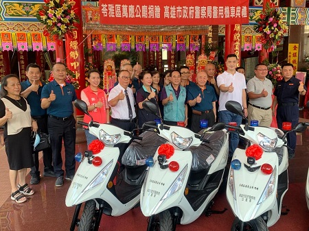 地方宮廟力挺轄區派出所 熱心公益捐贈警車1