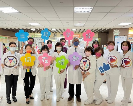 趨吉避凶 超前部署「AD-8失智症狀篩檢」 大同醫院護理團隊無微不「智」、「憶」起守護 1
