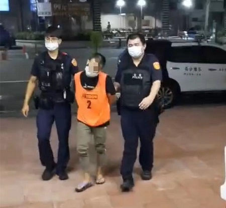 802醫院急診室病人徒手攻擊護理人員 員警將謝嫌當場上銬逮捕1