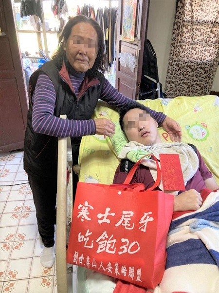 天氣暖烘烘！ 捐款冷吱吱 創世一週跌千萬2