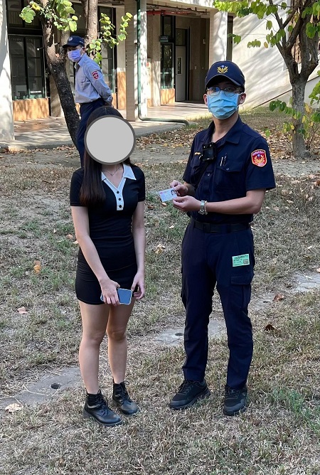首投粗心掉證件，大林派出所警速通知來領回1