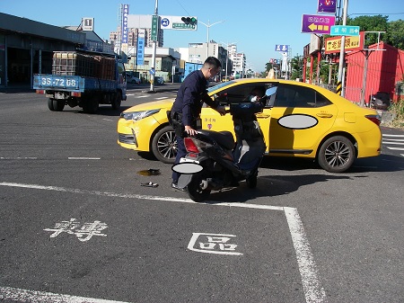 馬路如虎口 行車號誌勿必注意
