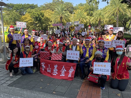 高雄市城美獅子會寒冬送暖 200份年菜溫暖孤老心2